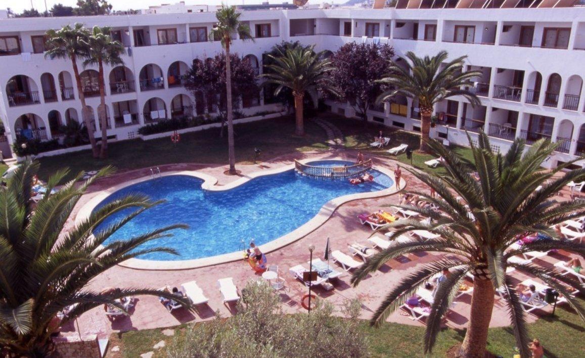 Apartahotel Ebano & (adults Only) Playa d'en Bossa