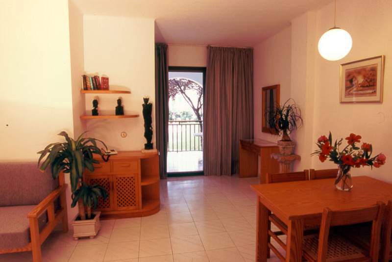 Apartahotel Ebano & (adults Only) Playa d'en Bossa